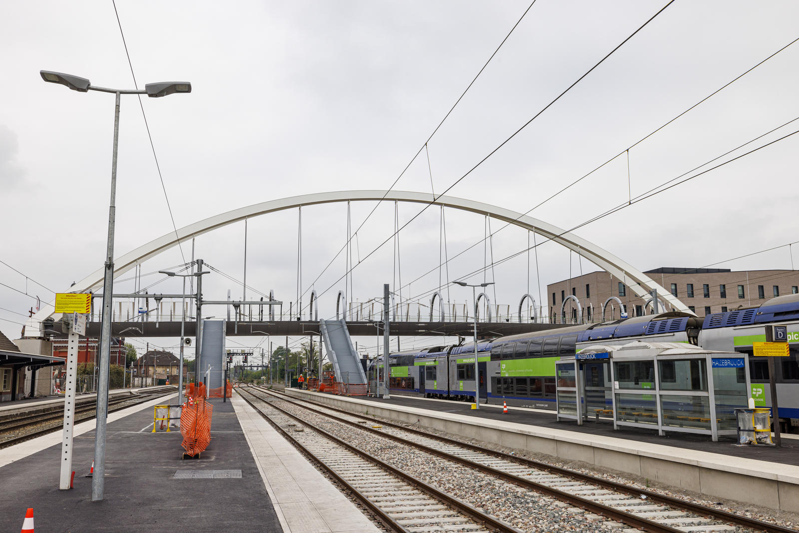 TRAJET VERS UNE GARE FERROVIAIRE TRAJET VERS UNE GARE FERROVIAIRE